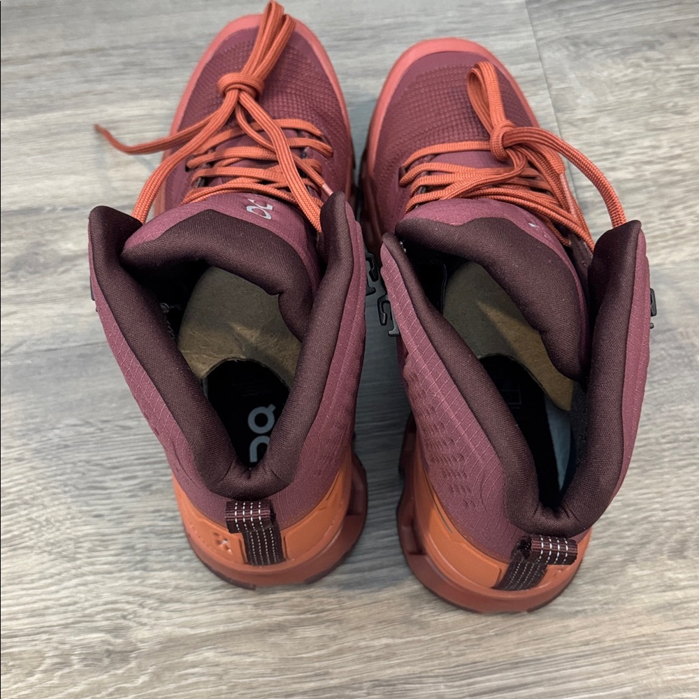 On Running Cloudrock 2 Women’s Hiking Shoes/Boats Size Maroon 8.5 - Picture 6 of 7